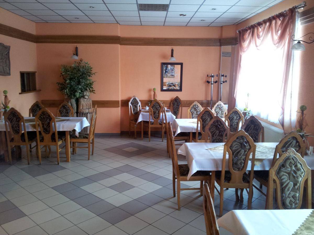 Hotel Staropolski Strzelce Krajenskie Dış mekan fotoğraf