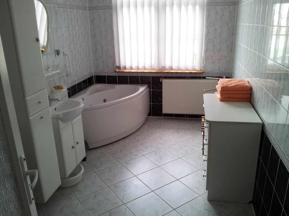 Hotel Staropolski Strzelce Krajenskie Oda fotoğraf