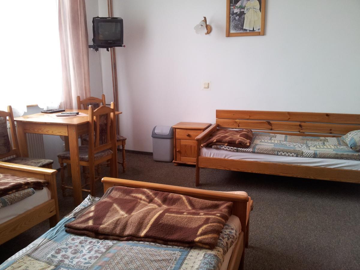 Hotel Staropolski Strzelce Krajenskie Oda fotoğraf